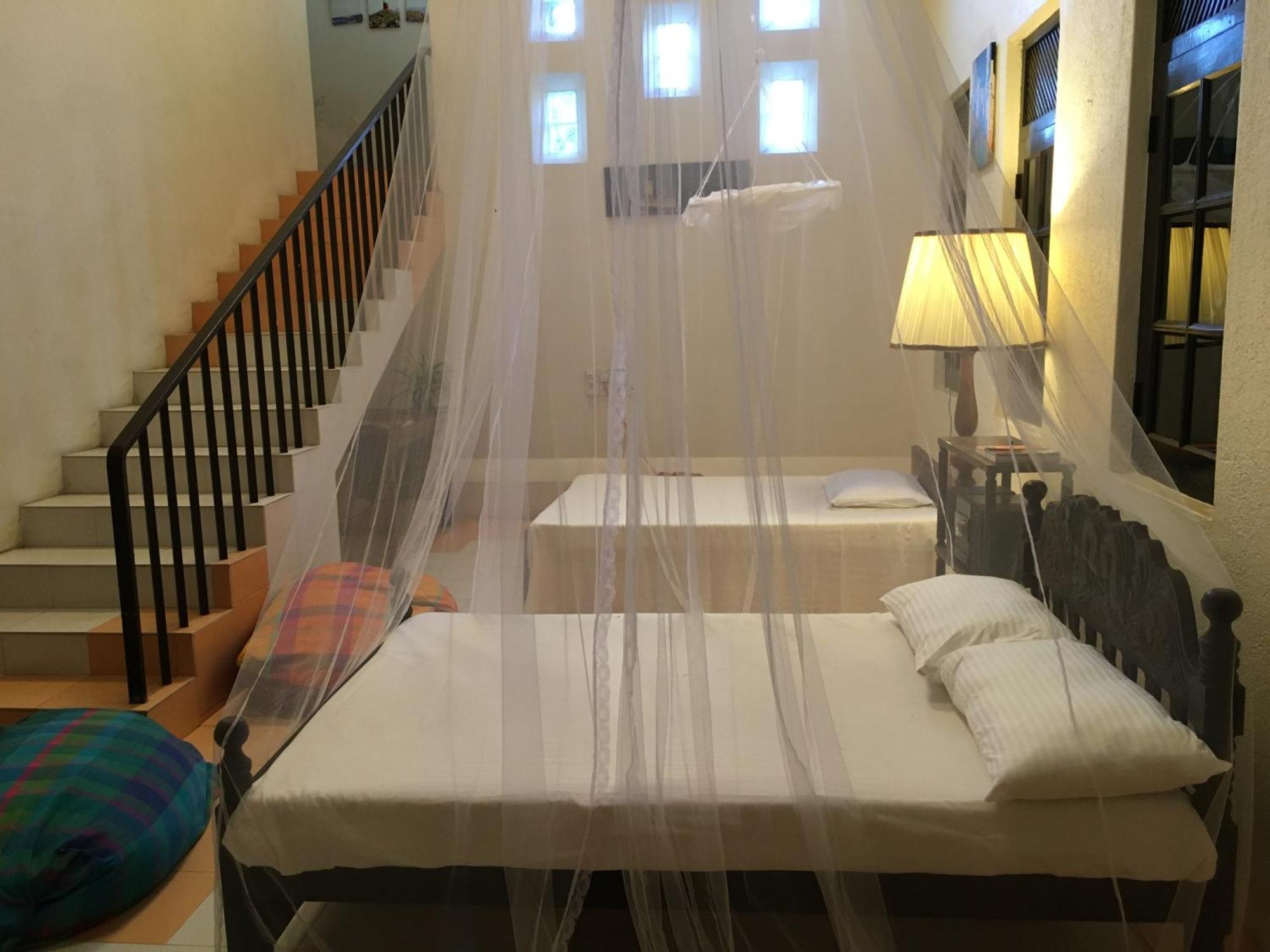 Airport Gateway Residence Negombo Bagian luar foto