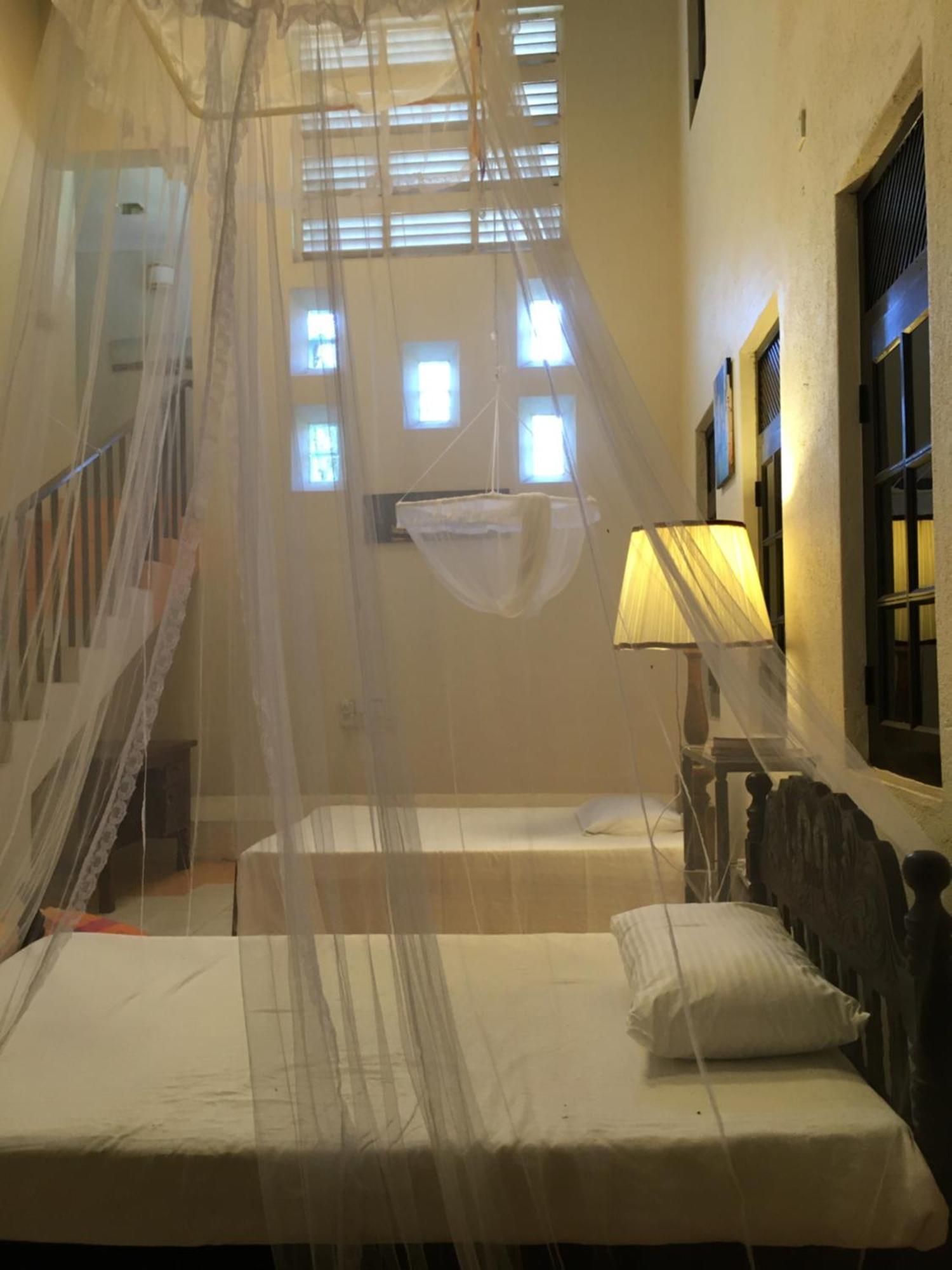 Airport Gateway Residence Negombo Bagian luar foto